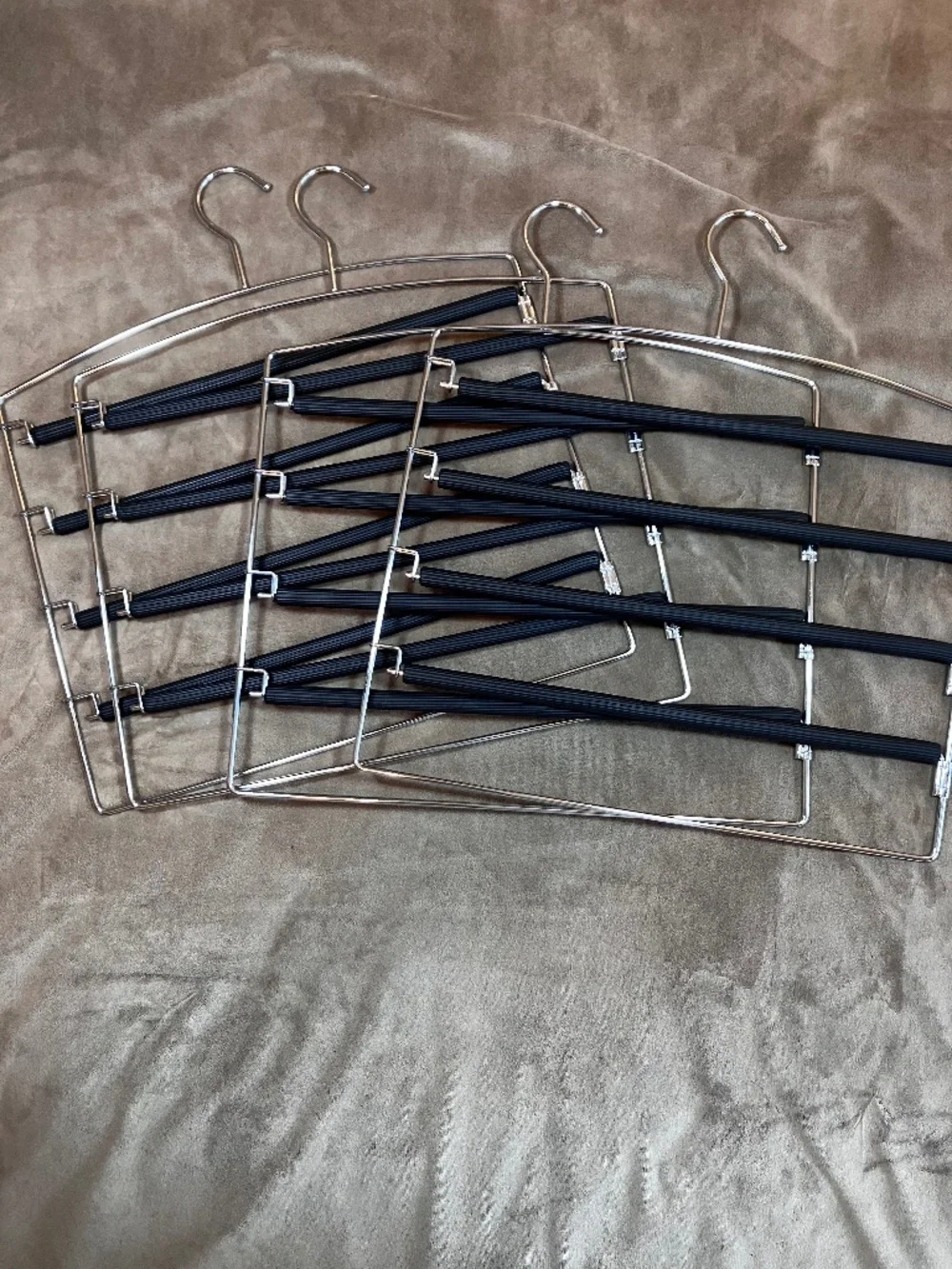 Classic Set of 4 Four-Tiered Pants Hangers with Steel & Non-Slip Rubber Clamps